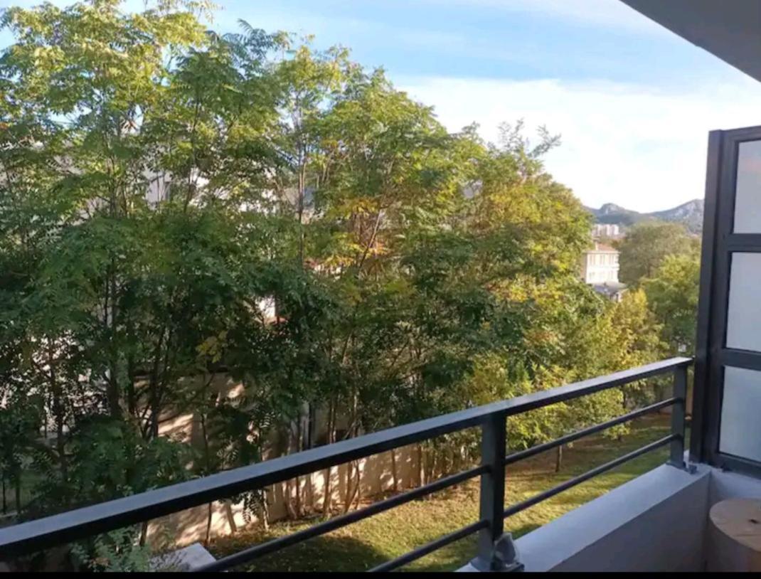 Le Vallon Marseille Bagian luar foto